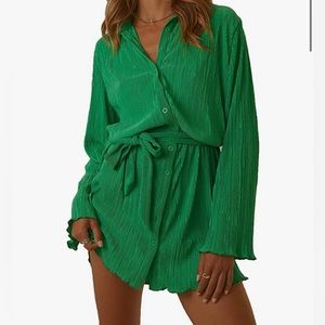 Green pleated shirt dress, size S, never worn.